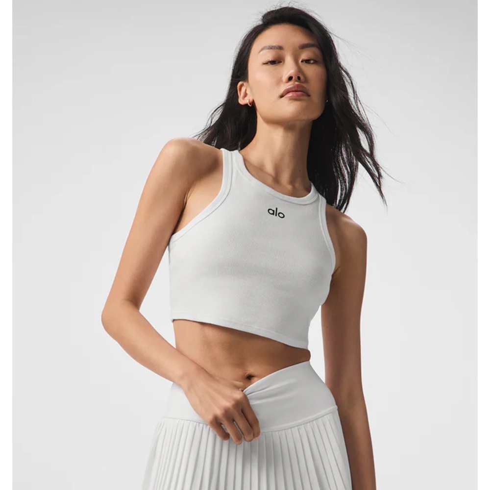 Alo Yoga Aspire Tank in White/Black. Size Large.